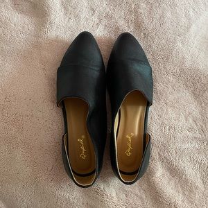 QUPID black flats